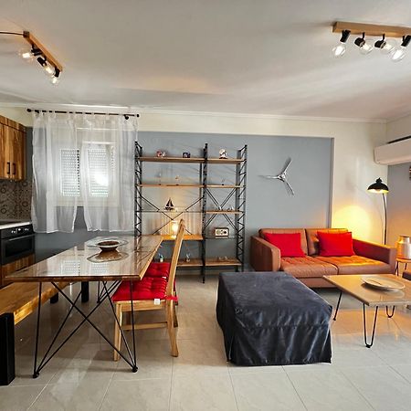 Steel & Oak Vintage Apartments Kavála ภายนอก รูปภาพ