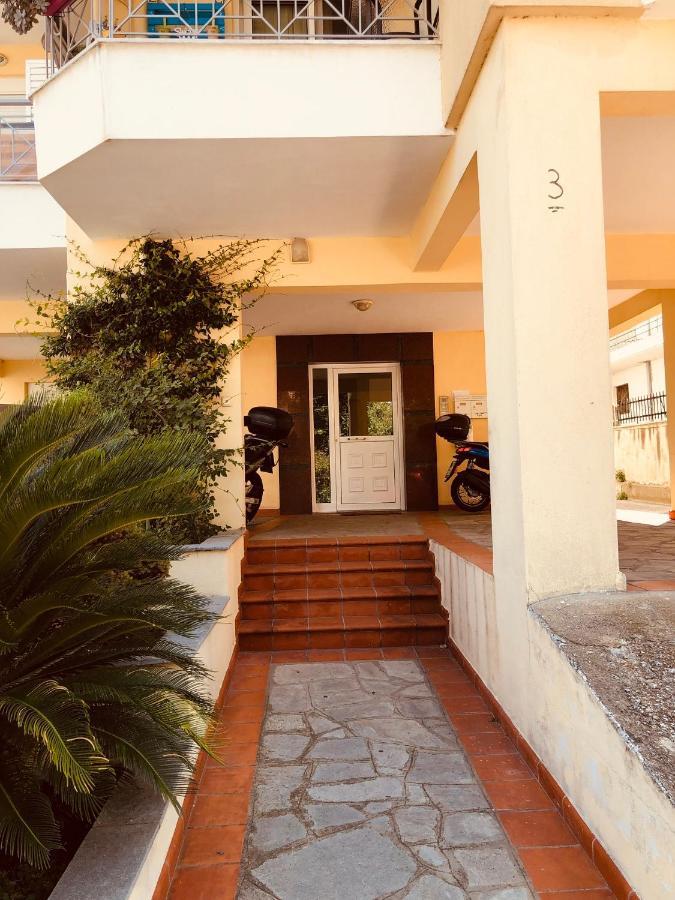 Steel & Oak Vintage Apartments Kavála ภายนอก รูปภาพ