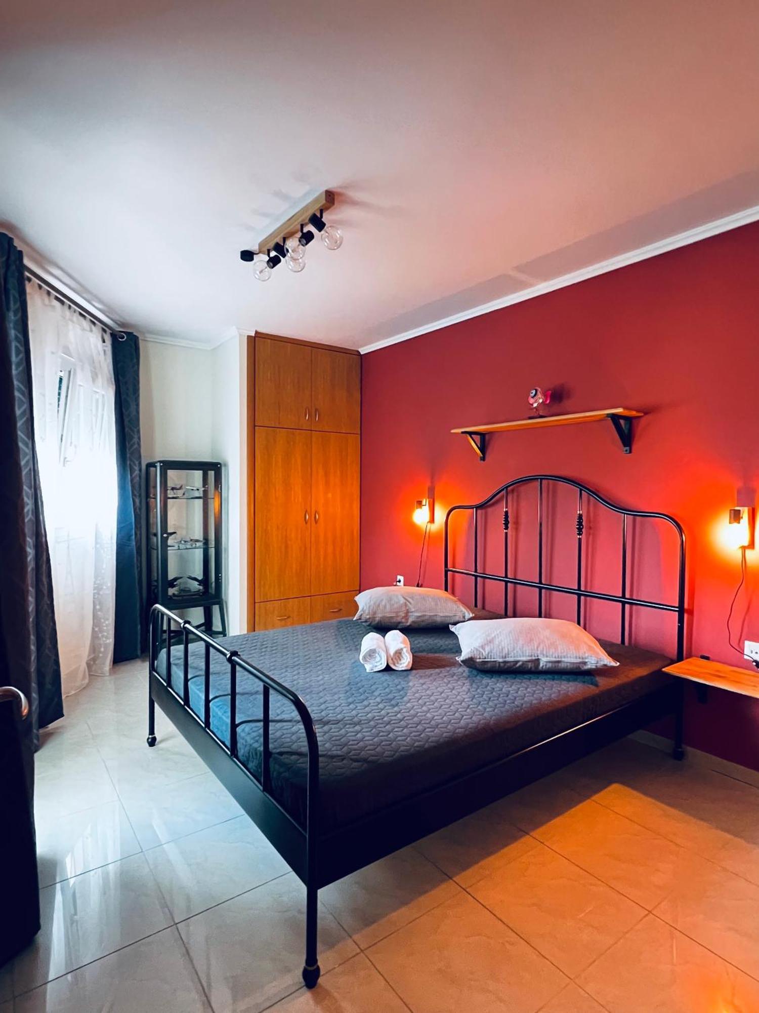 Steel & Oak Vintage Apartments Kavála ภายนอก รูปภาพ